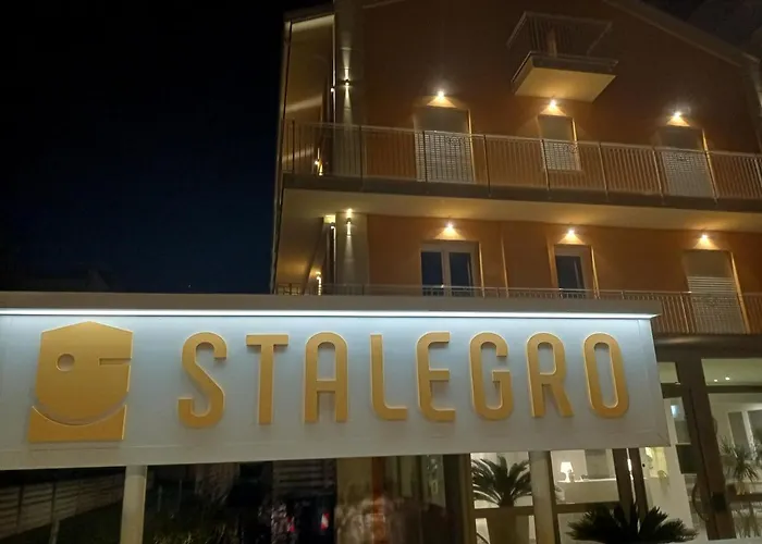 Stalegro شقة فندقية 4*
